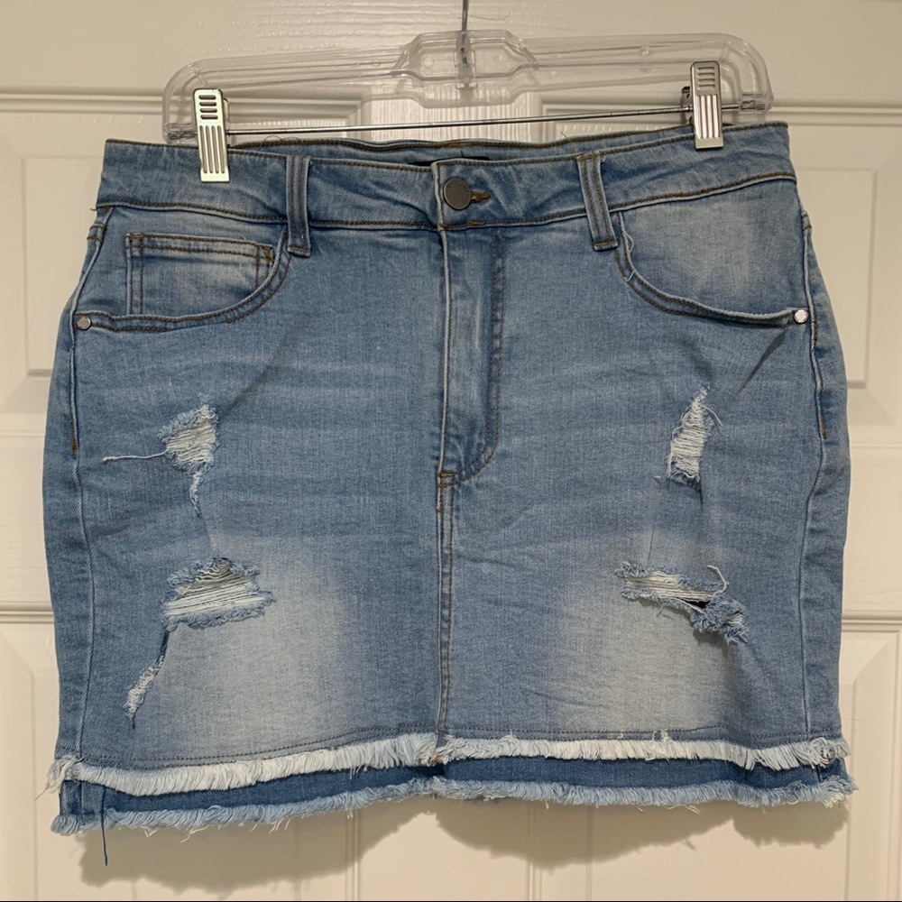 Light Wash Distressed Denim Skirt with Frayed Hem